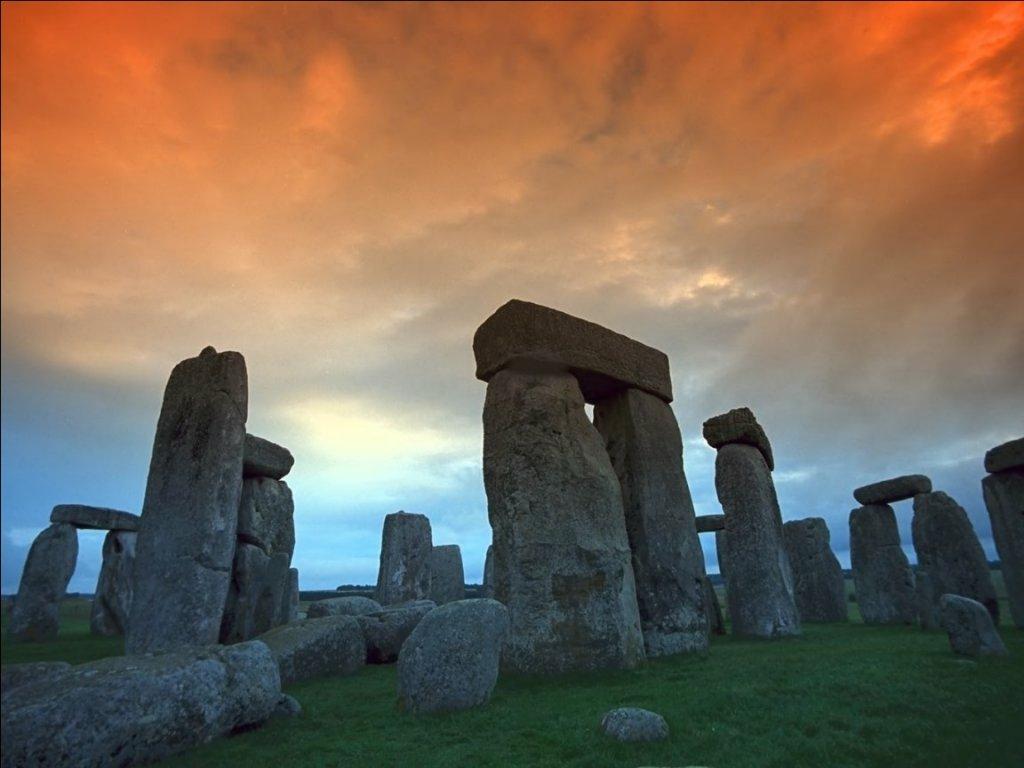 stonehedge02.jpg